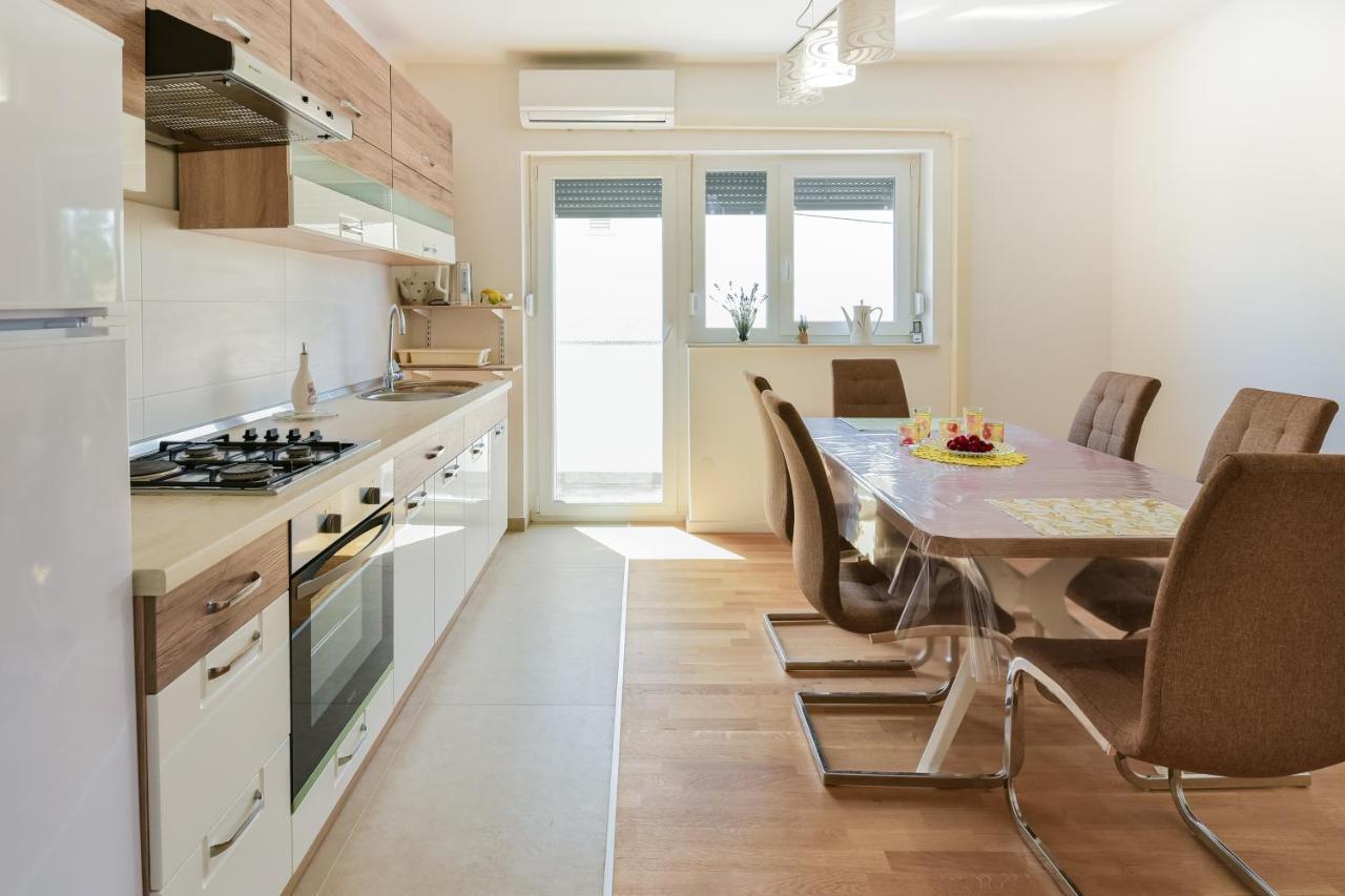 New Luxury 3 Bedroom 4 Air Conditioners Zadar Exterior foto